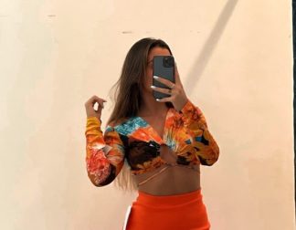TOP ESTAMPADO ESCOTE